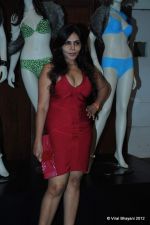 Nisha Jamwal at Triumph Inspiration Award 2012 in Mumbai on 2nd May 2012 (11).JPG